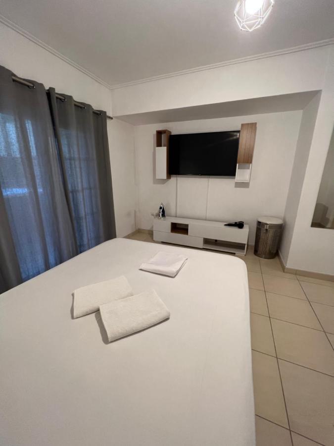 Jacuzzi Studio Close To Athens Airport!! باليني المظهر الخارجي الصورة
